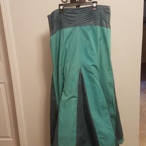 Long bohemian two tone skrt with silver detail lik